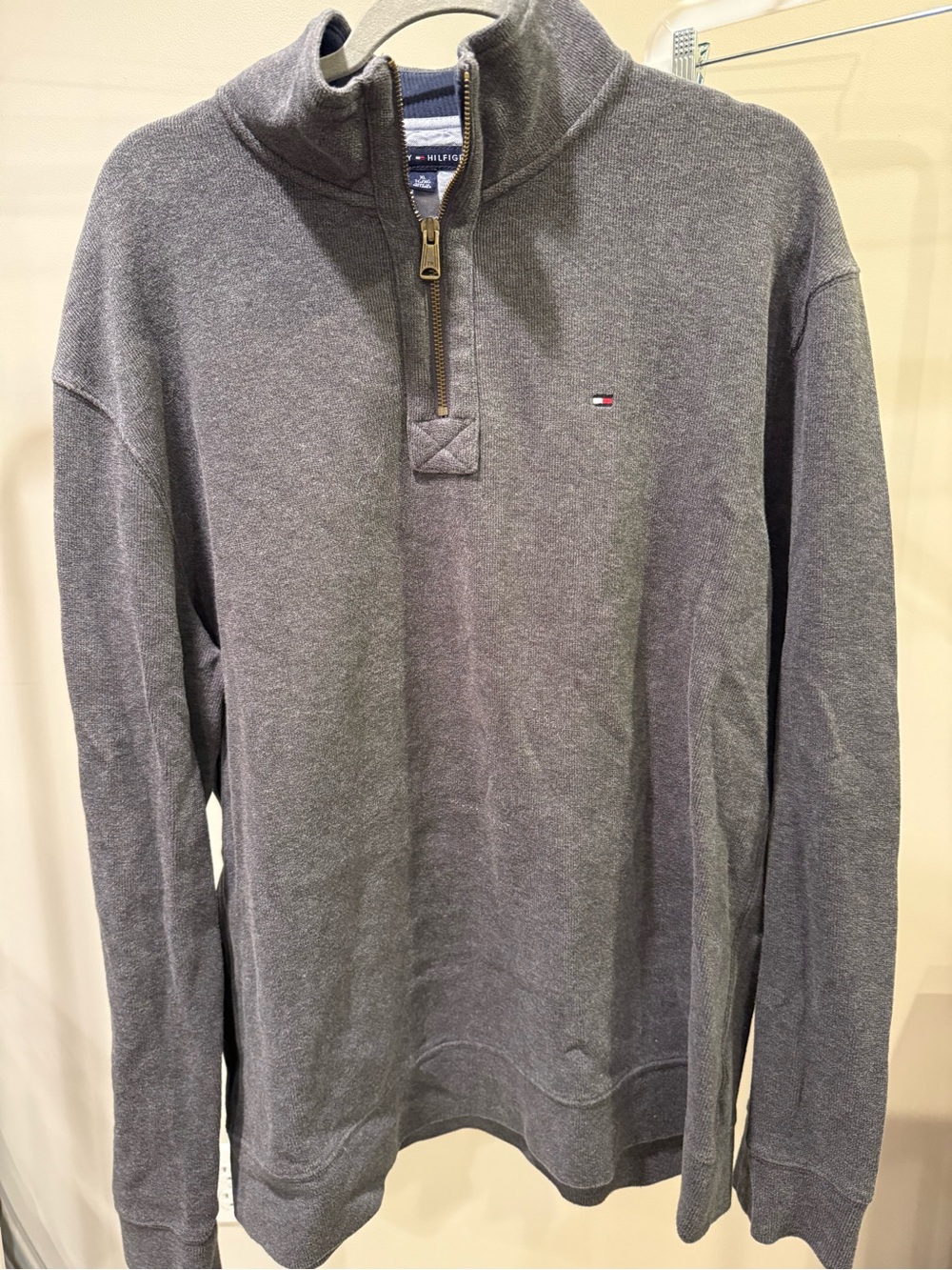Tommy Hilfiger Men's Heather Gray Quarter-Zip Pullover